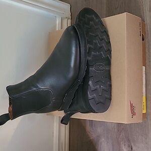 RED WING Williston Chelsea boots